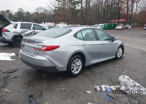 2025 Toyota Camry Le из США, поврежденный, VIN 4T1DAACK9SU195184